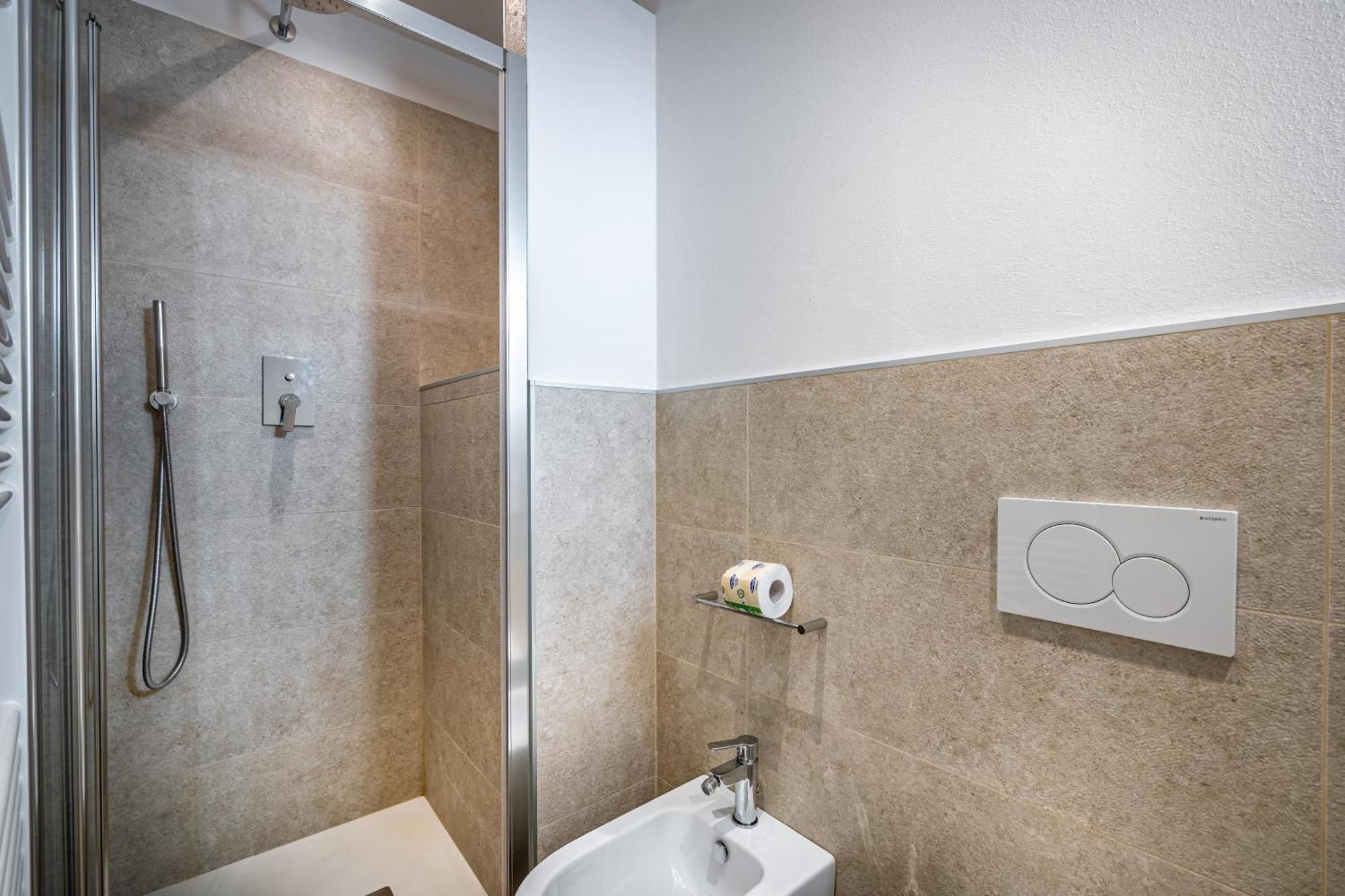 Roommo Via Dei Pilastri Giada Florence Extérieur photo
